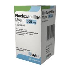 Afbeelding van een doosje Flucloxacilline 500 mg van Mylan, een antibioticum voor de behandeling van bacteriële infecties.